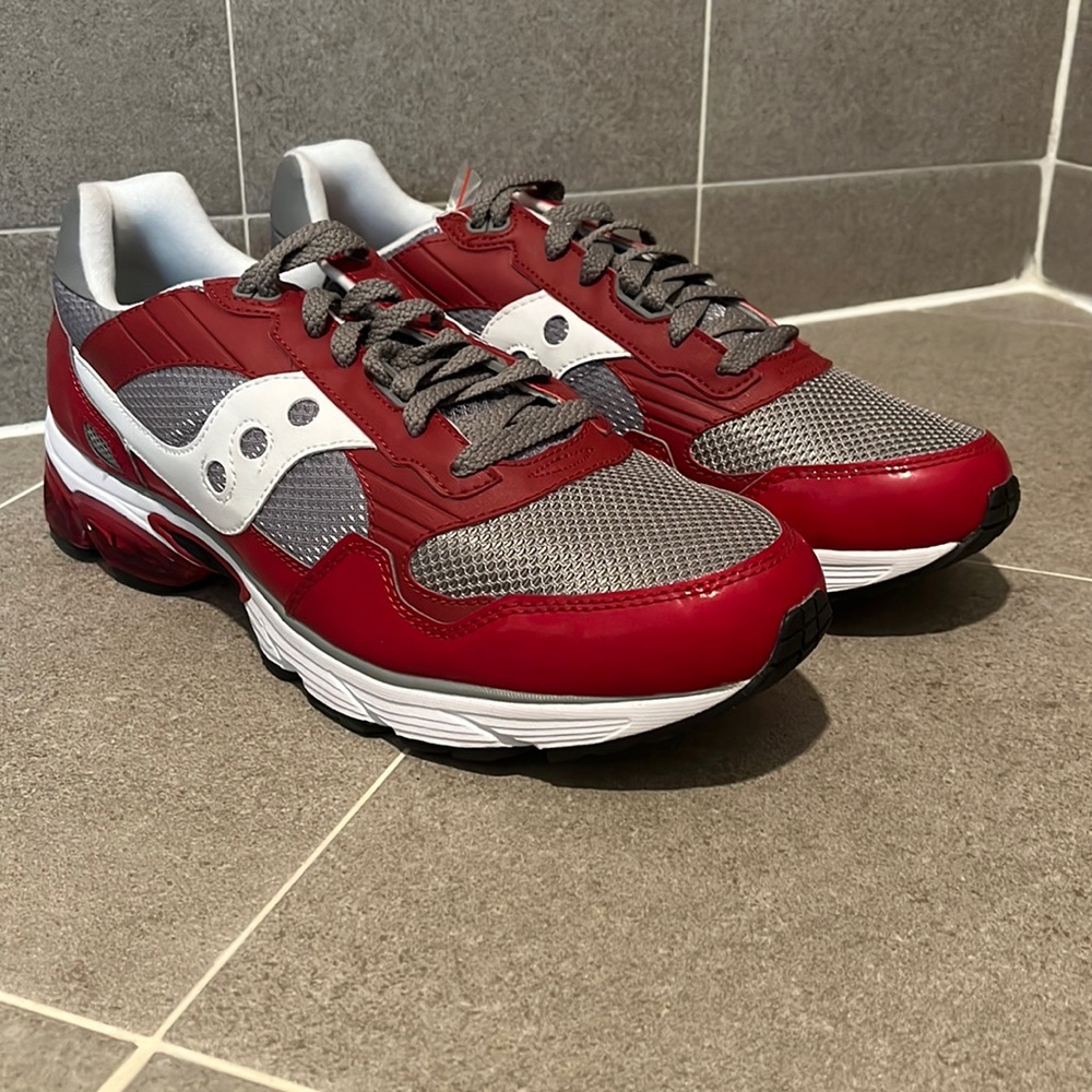 Saucony Shadow 2010 Shoes Sneakers new 70060-2 red grey Mens Size 12